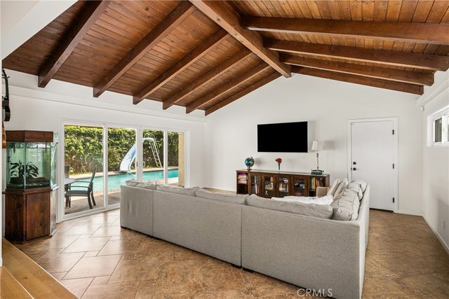 5305 E Carita Street, Long Beach, CA 90808