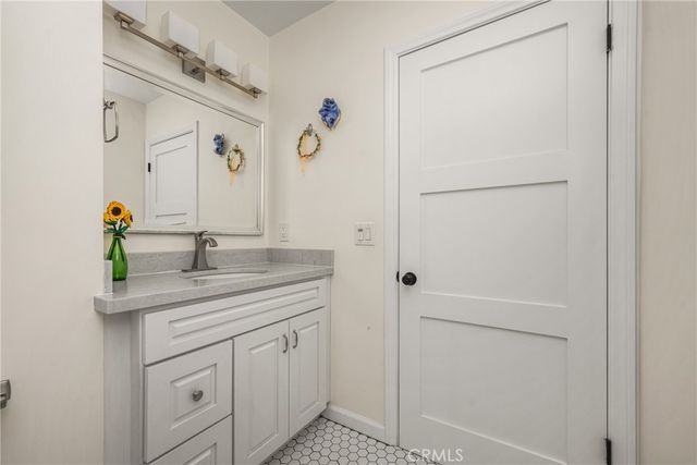 5305 E Carita Street, Long Beach, CA 90808
