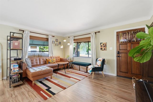 3136 9TH AVENUE N, St Petersburg, FL 33713