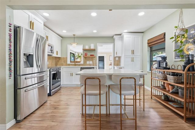 3136 9TH AVENUE N, St Petersburg, FL 33713