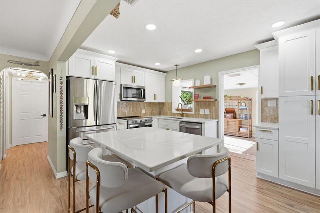 3136 9TH AVENUE N, St Petersburg, FL 33713