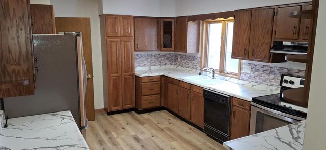 131 E Burnett STREET, Beaver Dam, WI 53916
