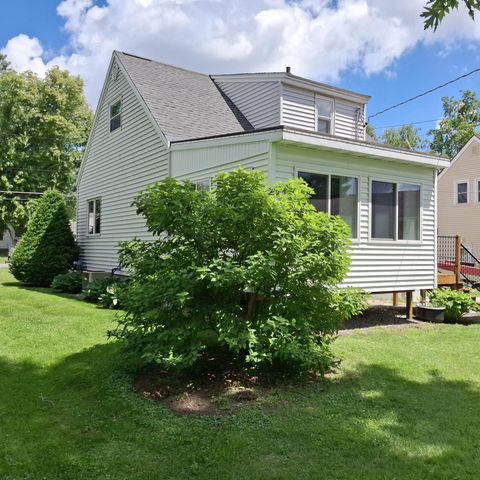 131 E Burnett STREET, Beaver Dam, WI 53916