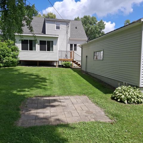 131 E Burnett STREET, Beaver Dam, WI 53916
