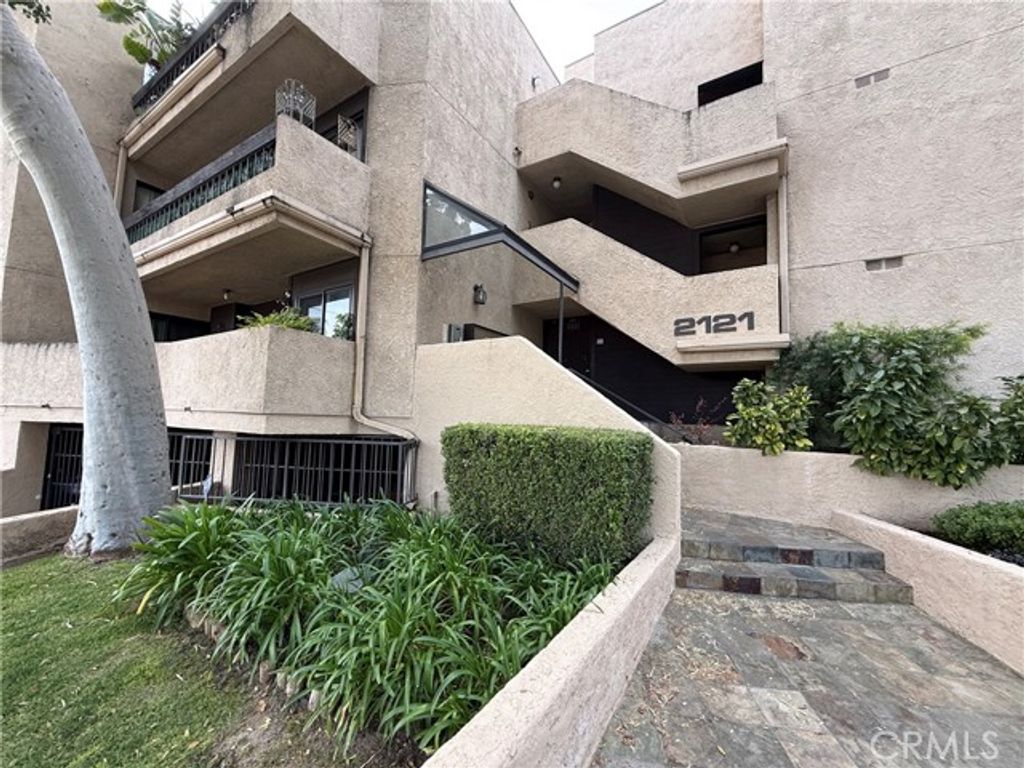 2121 Scott Road 104, Burbank, CA 91504