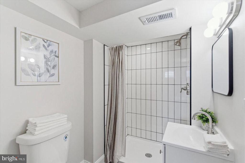 Image 22 of property listing at 336 JOPLIN ST, Baltimore, MD 21224