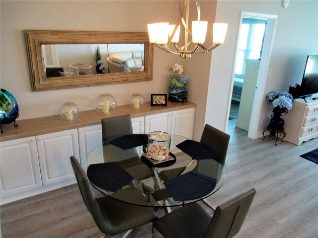 5220 BRITTANY DRIVE S 808, St Petersburg, FL 33715