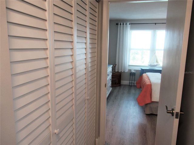 5220 BRITTANY DRIVE S 808, St Petersburg, FL 33715