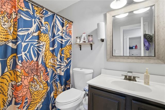 3822 Headwind LN, Portsmouth, VA 23703