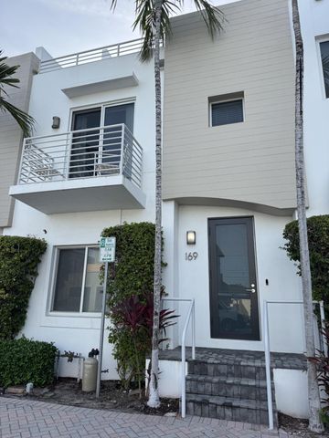 169 SE 1st Avenue, Delray Beach, FL 33444