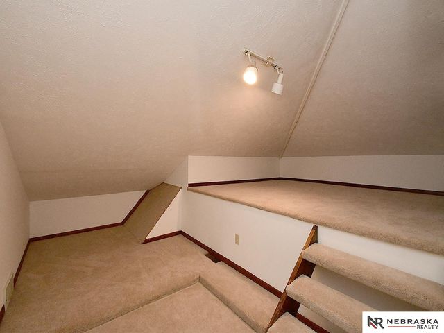 4948 S 98th Avenue Circle, Omaha, NE 68127