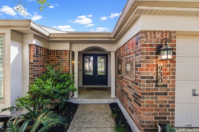 930 Amberstone, San Antonio, TX 78258