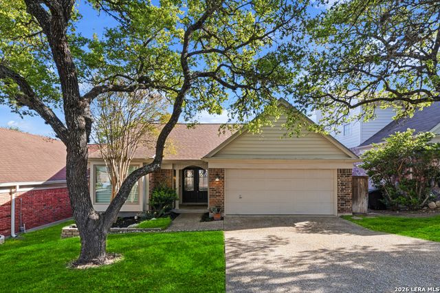 930 Amberstone, San Antonio, TX 78258
