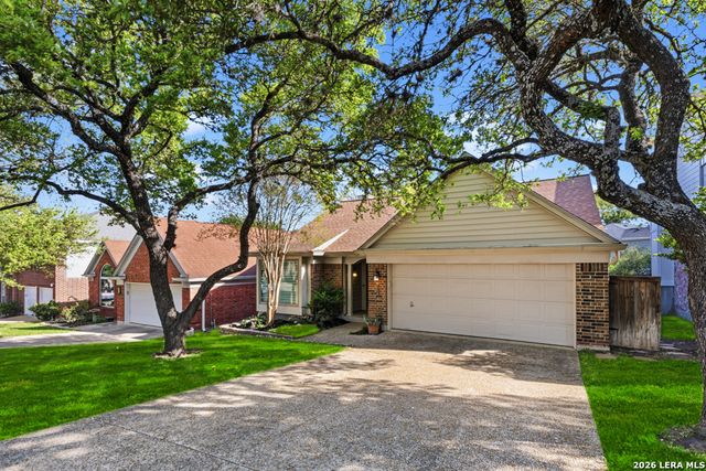930 Amberstone, San Antonio, TX 78258
