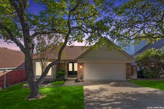 930 Amberstone, San Antonio, TX 78258