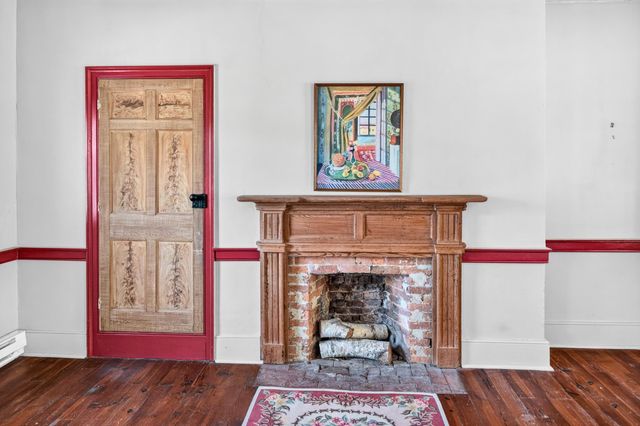 24033 OLD VALLEY PIKE, Maurertown, VA 22644