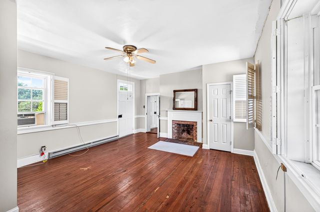 24033 OLD VALLEY PIKE, Maurertown, VA 22644