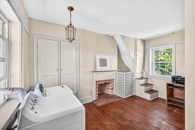 24033 OLD VALLEY PIKE, Maurertown, VA 22644