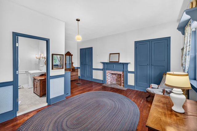 24033 OLD VALLEY PIKE, Maurertown, VA 22644