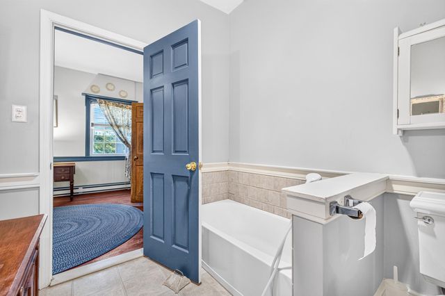 24033 OLD VALLEY PIKE, Maurertown, VA 22644