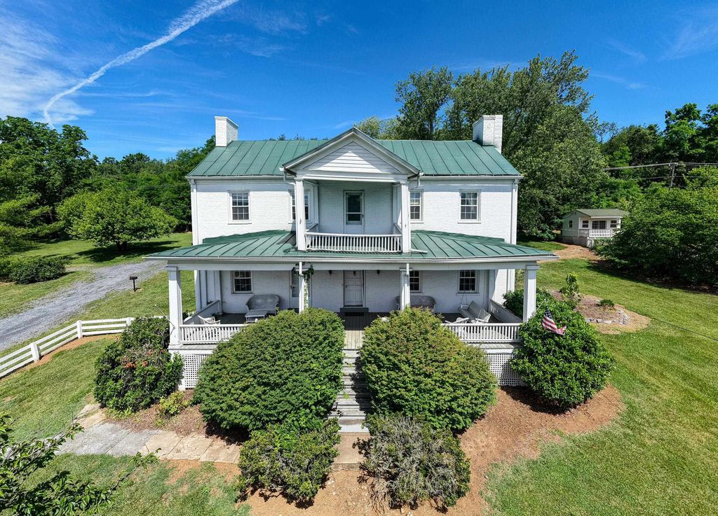 24033 OLD VALLEY PIKE, Maurertown, VA 22644
