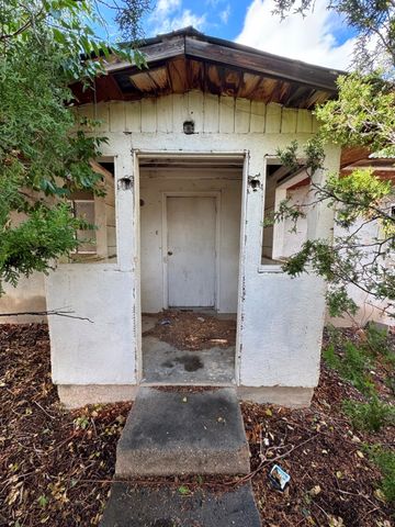 31 Private drive 1533, Hernandez, NM 87537