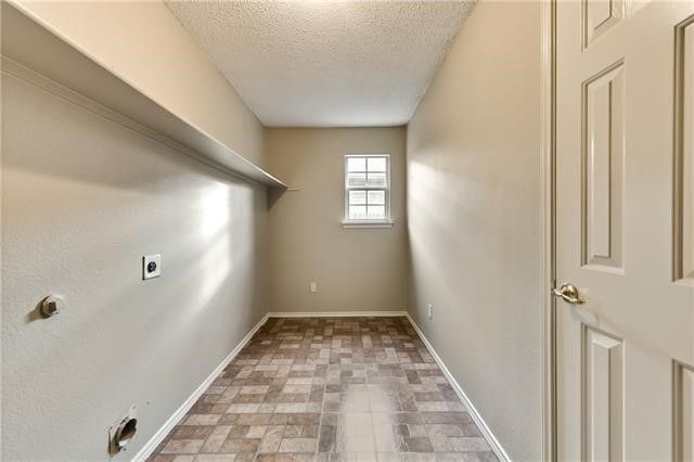 1676 Crown Point Drive, Little Elm, TX 75036