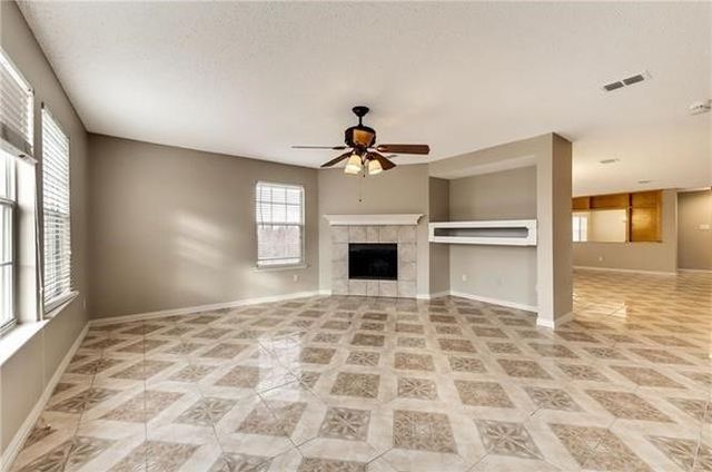 1676 Crown Point Drive, Little Elm, TX 75036