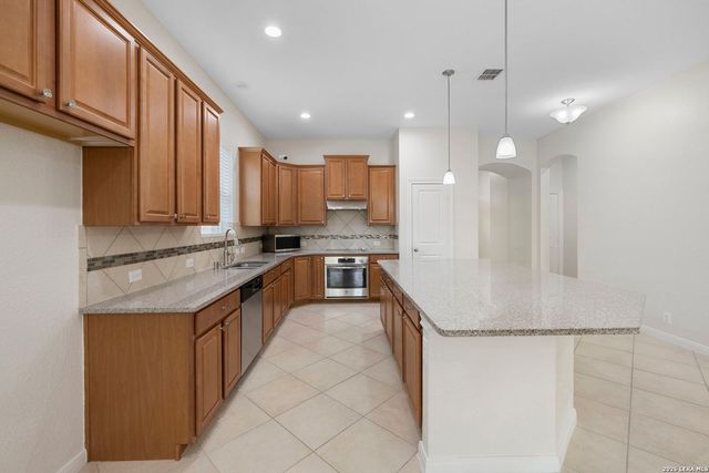 25756 TWO SPGS, San Antonio, TX 78255