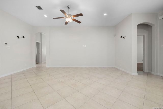 25756 TWO SPGS, San Antonio, TX 78255