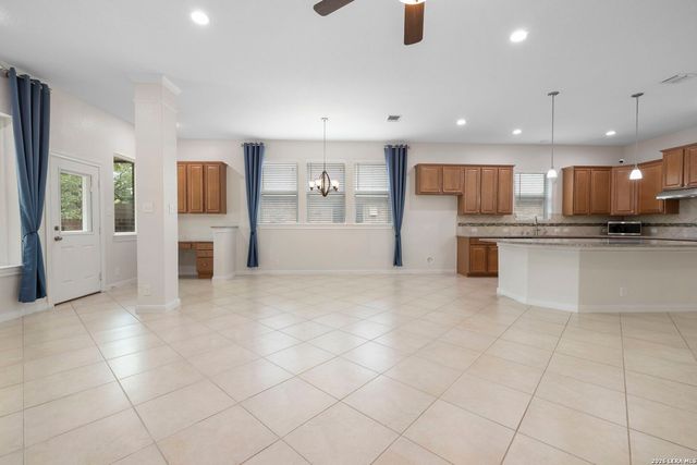 25756 TWO SPGS, San Antonio, TX 78255