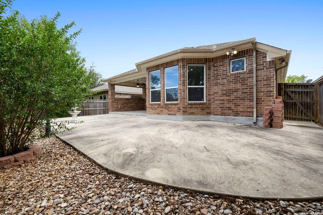 25756 TWO SPGS, San Antonio, TX 78255