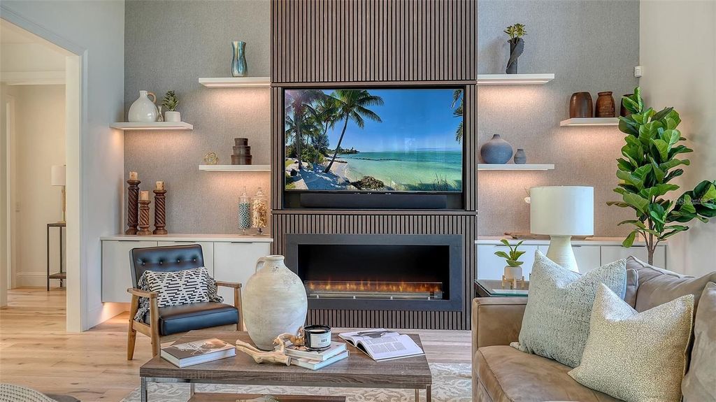 Image 9 of property listing at 5035 BAY SHORE ROAD, Sarasota, FL 34234