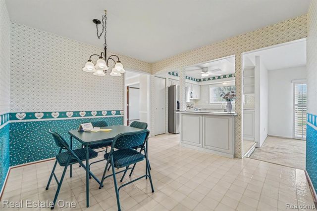 5303 Church Hill Drive, Troy, MI 48085
