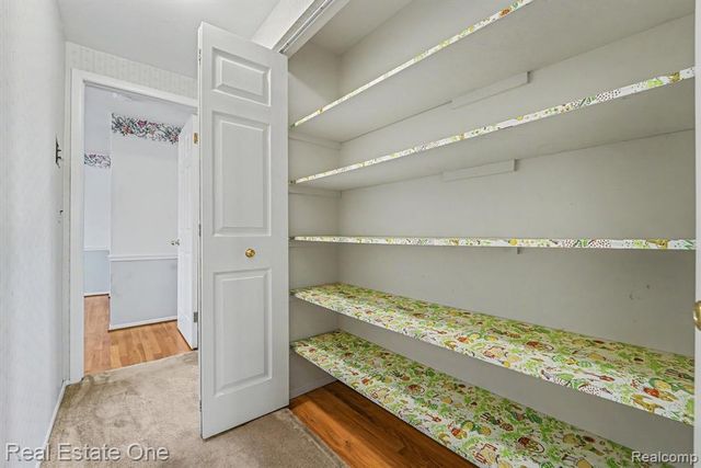 5303 Church Hill Drive, Troy, MI 48085