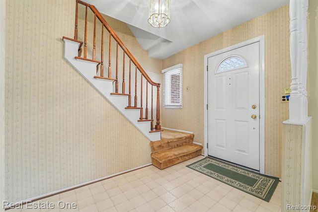 5303 Church Hill Drive, Troy, MI 48085
