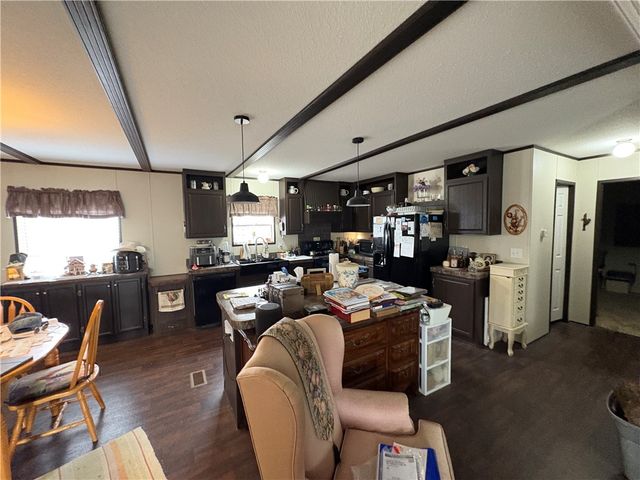 802 1st St, Bayside, TX 78340