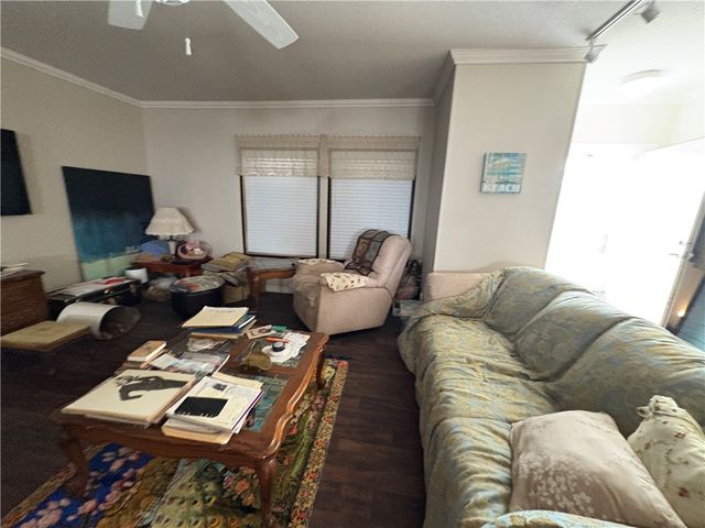 802 1st St, Bayside, TX 78340