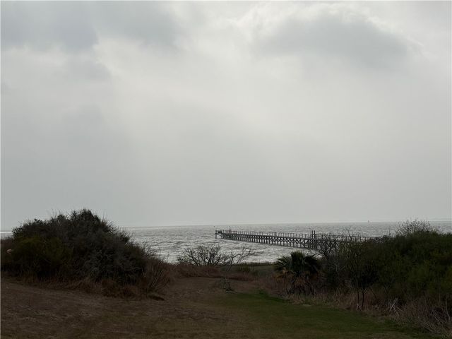 802 1st St, Bayside, TX 78340