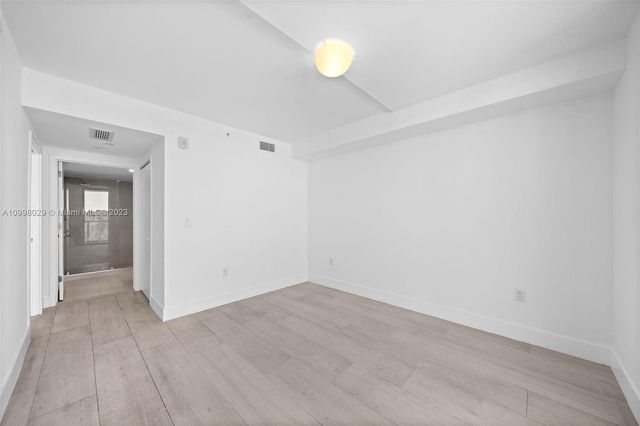 13800 Highland Dr 504, North Miami Beach, FL 33181