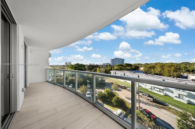 13800 Highland Dr 504, North Miami Beach, FL 33181