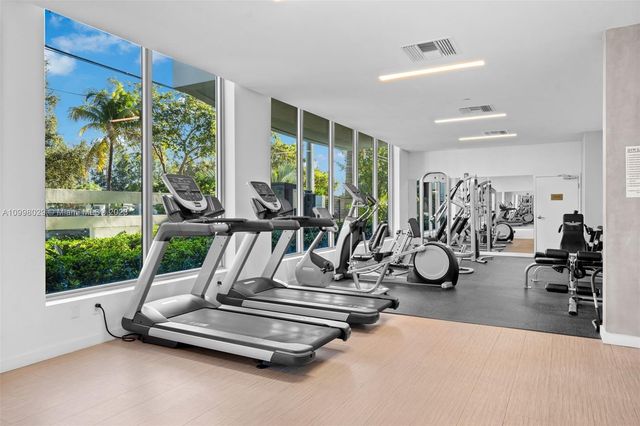 13800 Highland Dr 504, North Miami Beach, FL 33181