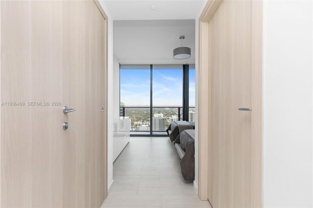 1000 Brickell Plz 3902, Miami, FL 33131