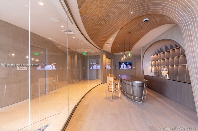 1000 Brickell Plz 3902, Miami, FL 33131