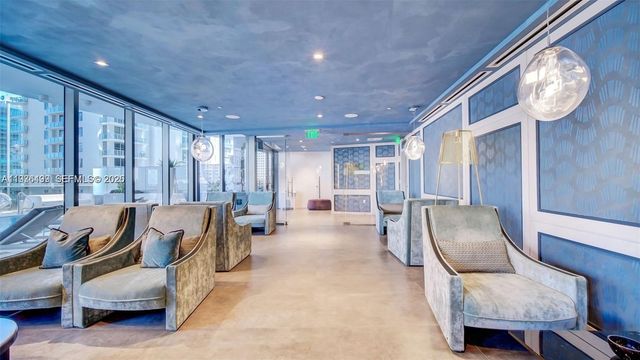 1000 Brickell Plz 3902, Miami, FL 33131