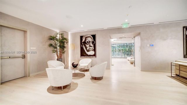 1000 Brickell Plz 3902, Miami, FL 33131