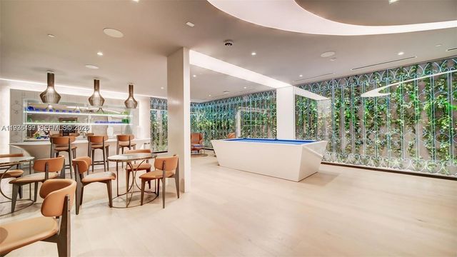 1000 Brickell Plz 3902, Miami, FL 33131