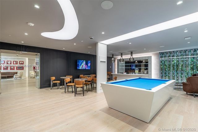 1000 Brickell Plz 3902, Miami, FL 33131