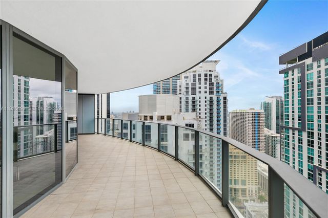 1000 Brickell Plz 3902, Miami, FL 33131