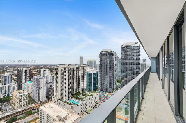 1000 Brickell Plz 3902, Miami, FL 33131